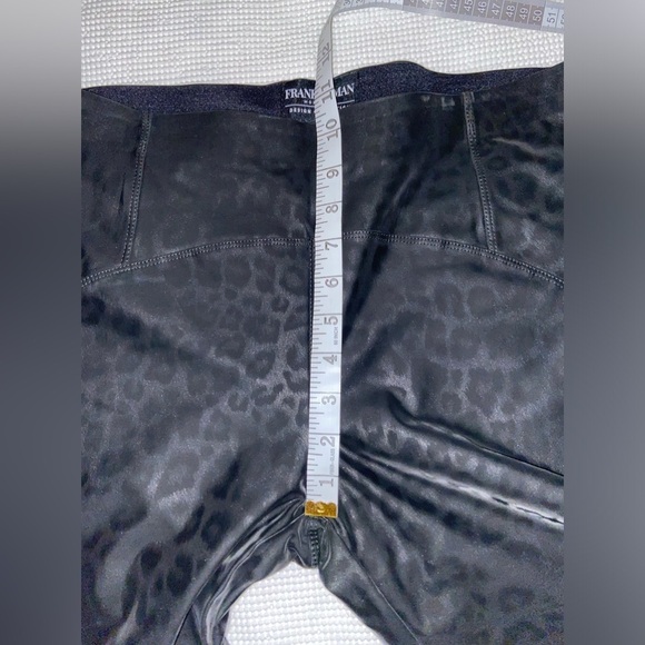 Women’s FRANK‎ LYMAN Leopard Print Velour Leggings Style size Large - Picture 7 of 12